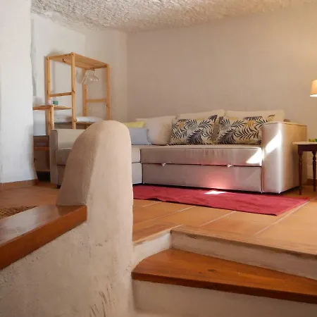 Vivelorural Casa La Cuevita, *