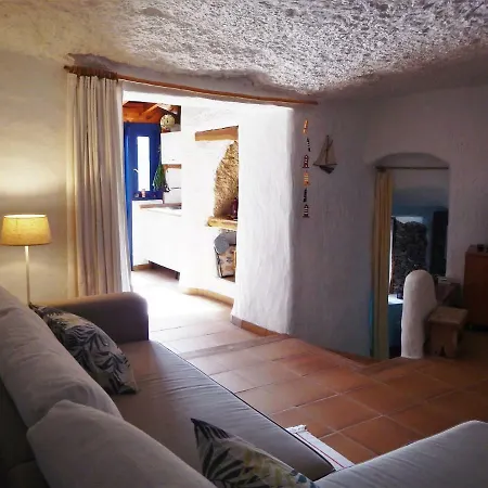 Vivelorural Casa La Cuevita, Santa Brigida (Gran Canaria)